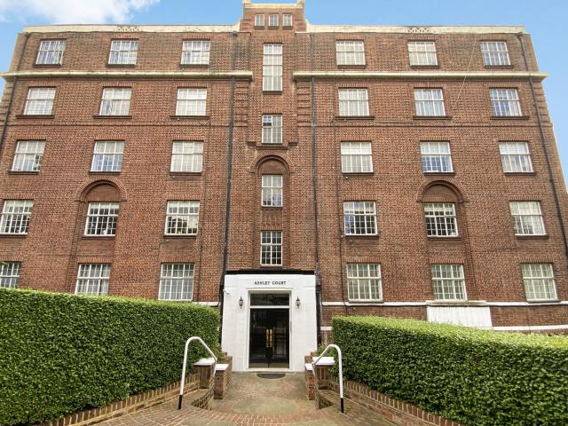 Stunning Apartment Frognal Lane, Hampstead